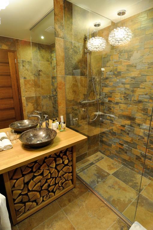Hotel Cascade Resort & Spa Demjén Værelse billede